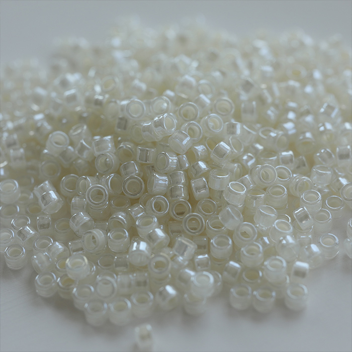 Perles de verre rondes de 2,5 mm 151 pour la broderie