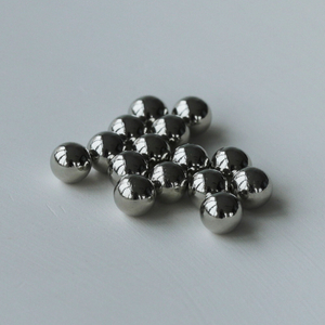 Perles plastiques rondes 5mm141 non perforées à la machine
