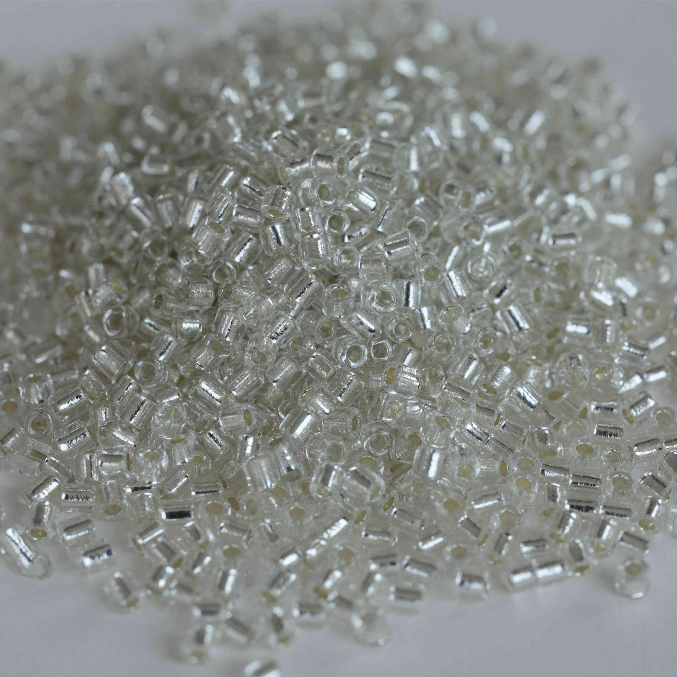 Rond 11/0 argent-34 perles de rocaille en verre de travail manuel pour la fabrication de bijoux