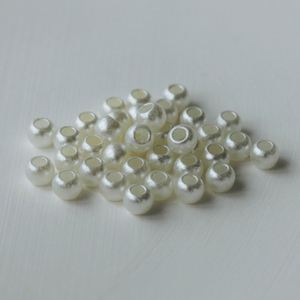Perles en plastique rondes de machine de 4mm169 pour la broderie